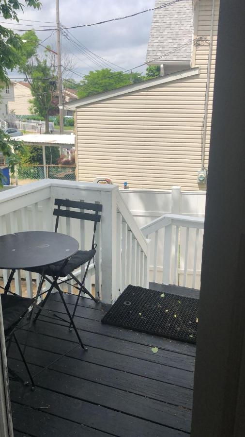 Cozzy Room With Private Entrance And Drive Way New York Extérieur photo
