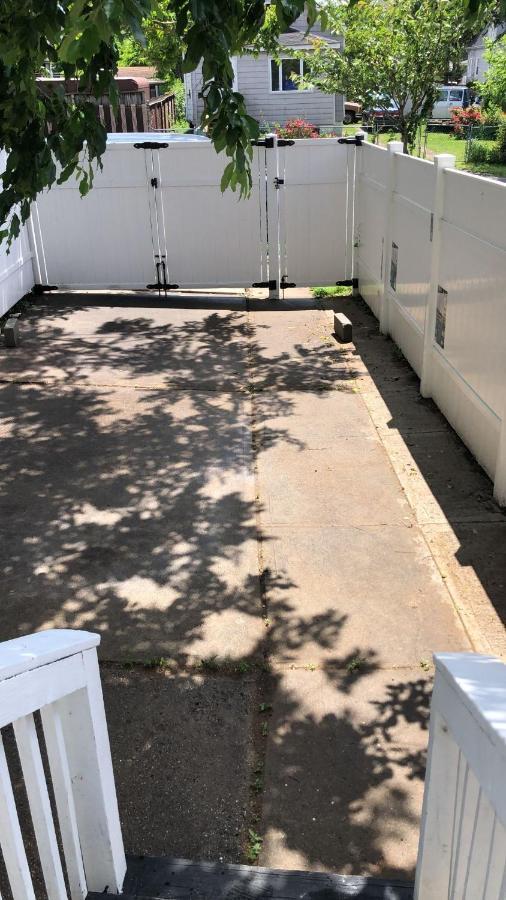 Cozzy Room With Private Entrance And Drive Way New York Extérieur photo